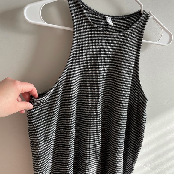 Z Supply - Ribbed Tanktop - Picture 3 of 10